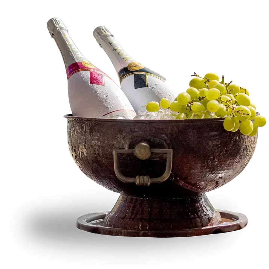selección exclusiva de botellas premium en Taboo Beach Club